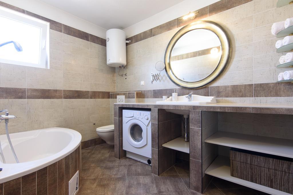 Basic Apartman Apartment ซาดาร์ ภายนอก รูปภาพ